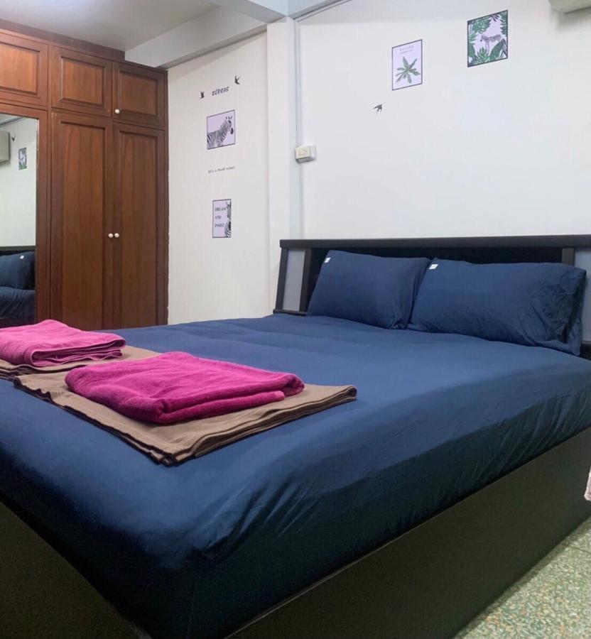 Ying Hostel Bangkok Esterno foto